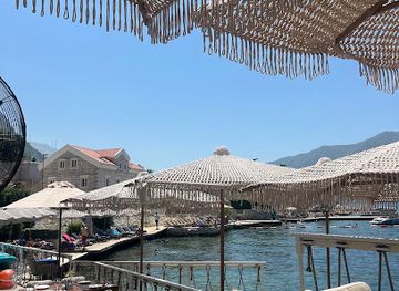 montenegro/bay-of-kotor/bar/bianco-beach-bar