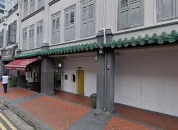 singapore/chinatown/telok-ayer/bar/azzurro-bristro-bar