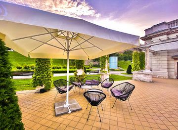 hungary/kunsag/bar/mike-s-pop-up-garden