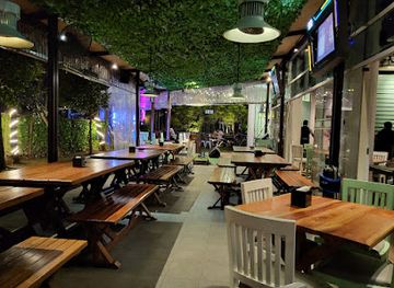 indonesia/central-kalimantan/bar/heart-of-borneo-hob