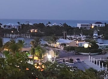 turks-and-caicos-islands/east-caicos/bar/magnolia-restaurant-wine-bar