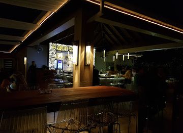 jamaica/john-crow-mountains/bar/cru-bar-and-kitchen