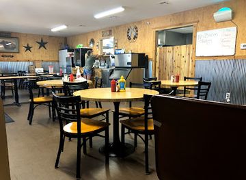 missouri/big-sugar-creek-state-park/bar/tammy-s-cafe