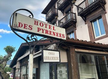 spain/pyrenees-mountains/bar/hotel-des-pyrenees