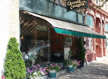 new-york/letchworth-state-park/bar/questa-lasagna