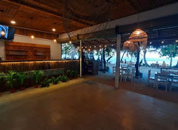costa-rica/caribbean-coast/bar/el-sendero-beach-club