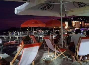slovenia/portoroz/bar/beach-bar