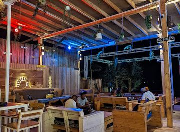 tanzania/coastal-zone/bar/tips-lounge-coco-beach