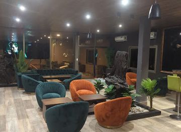 liberia/montserrado-county/bar/suave-rooftop-lounge