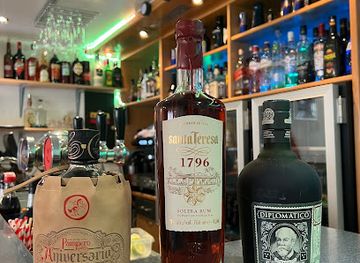 luxembourg/diekirch/bar/happy-place