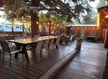 montana/flathead-lake/bar/east-shore-smoke-house