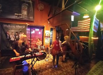 south-korea/pohang/bar/tilt