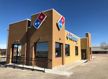wyoming/converse-county/bar/dominos
