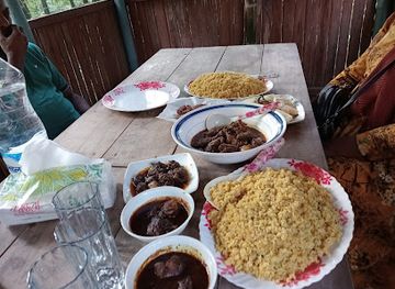 bangladesh/lawachara-national-park/bar/kureghor-resturent-and-fuska-house