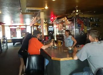 idaho/shoshone-falls/bar/mia-s