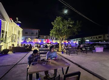 myanmar-burma/kachin-state/bar/dream-house-bar-and-restaurant