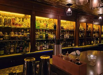 kentucky/louisville/downtown/bar/hell-or-high-water