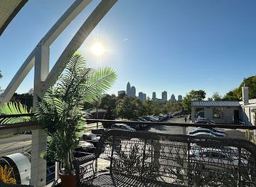 north-carolina/charlotte-area/bar/the-royal-tot