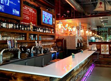 florida/tampa/hyde-park/bar/wine-wood