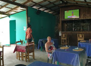 saint-lucia/soufriere-quarter/bar/stone-yard-restaurant-and-bar