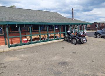 new-york/adirondack-mountains/bar/trails-end-tavern