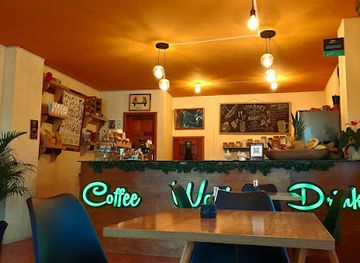 ecuador/mindo-cloud-forest/bar/toucanet-coffee-mindo