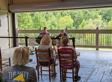 virginia/blue-ridge-parkway/bar/the-blue-ridge-music-center