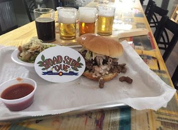alabama/little-river-canyon/bar/roadside-que