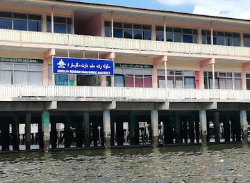 brunei/bandar-seri-begawan/kampong-ayer/bar/water-village-settlement-kampong-ayer