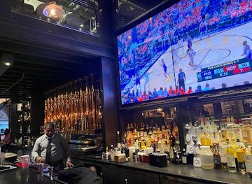 the-bahamas/nassau/cable-beach/bar/the-swimming-pig-gastropub