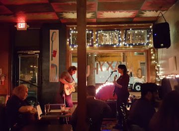 virginia/arlington/bar/galaxy-hut