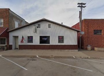 iowa/maquoketa-caves-state-park/bar/roy-s-hideaway