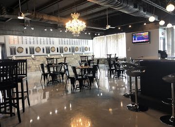 ohio/central-ohio/bar/the-crescent-lounge