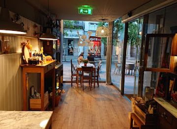 portugal/braganca/bar/alma-lusa