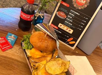 ecuador/tena/bar/la-troka-mikuna-n-drinks