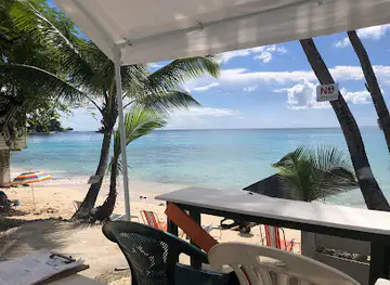 CiCi's Beach Bar