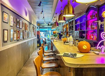 spain/barcelona/sants-montjuic/bar/gavin-bar-de-copas