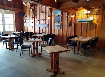 iceland/husavik/bar/gamli-baukur