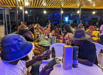 cameroon/limbe-beach/bar/bourbon-clique