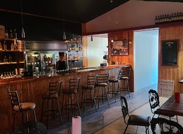 oregon/crater-lake-national-park/bar/ponderosa-public-house