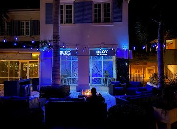 turks-and-caicos-islands/north-caicos/bar/blu-bar-lounge