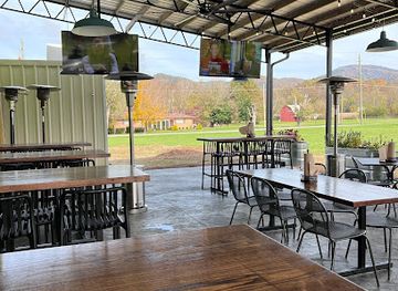 tennessee/cades-cove/bar/peaceful-side-social-townsend