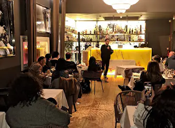Le Mazarin cocktail club