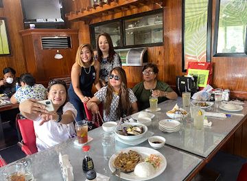 palau/jellyfish-lake/bar/executive-lounge