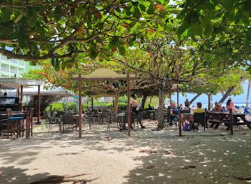 barbados/south-coast/bar/captain-charlie-s