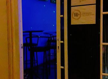 ecuador/northwest-coast/bar/chyky-bar-karaoke