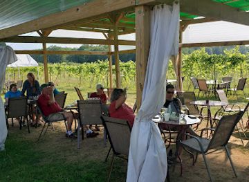 wisconsin/apostle-islands/bar/bayfield-winery-and-blue-ox-cider