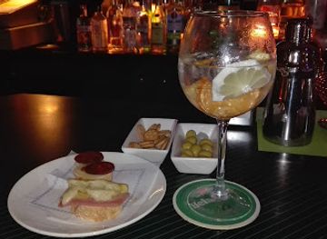 spain/santander/bar/bar-cuadros