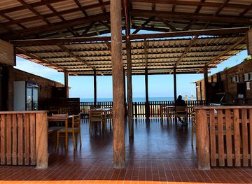 angola/lobito-bay/bar/bar-esplanada-palma-real