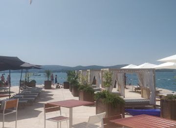 montenegro/tivat/bar/la-roche-beach-club